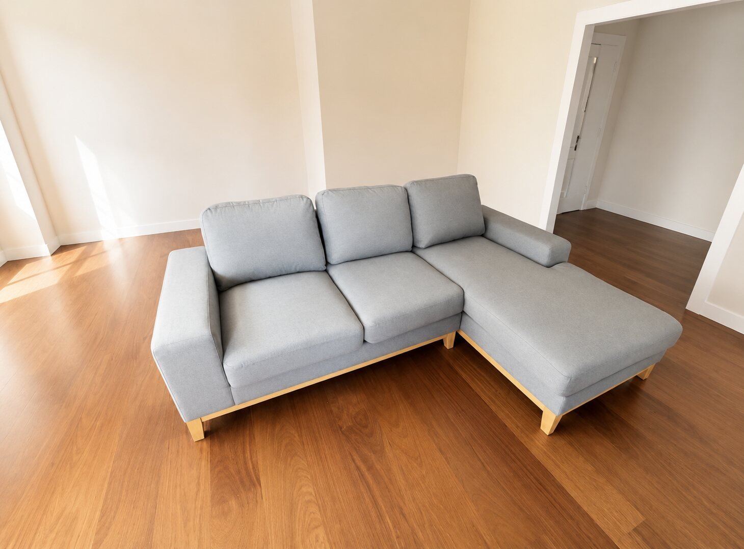 Chaise longue gris después de su limpieza profesional